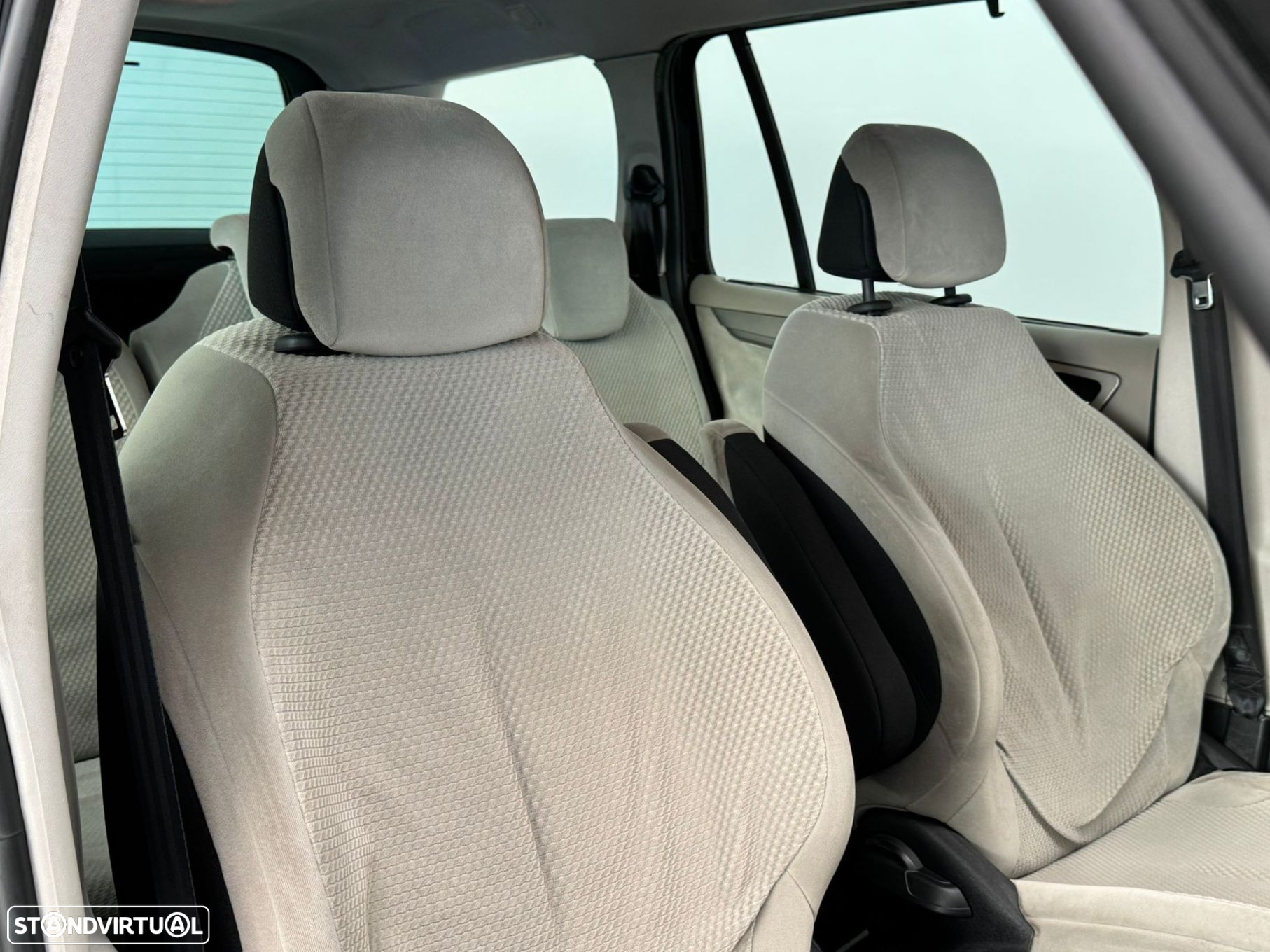 Citroën C4 Grand Picasso 1.6 HDi Dynamique - 25