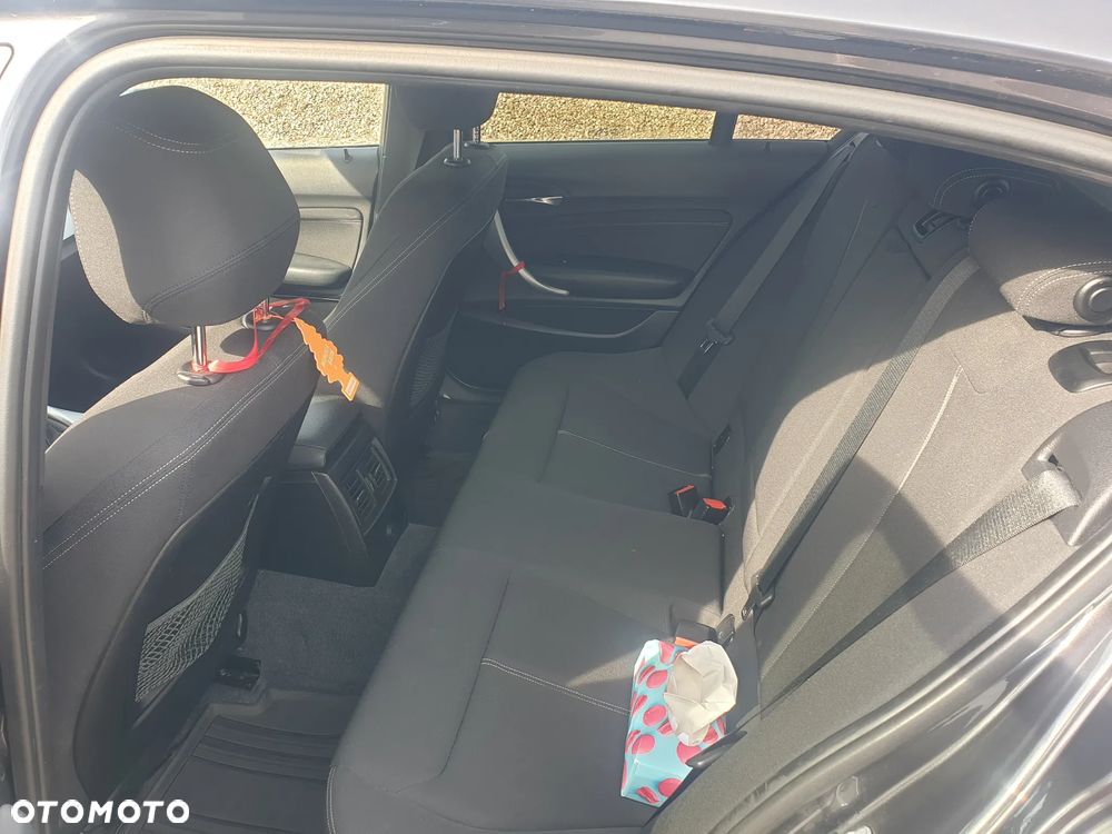 BMW Seria 1 120d xDrive - 6