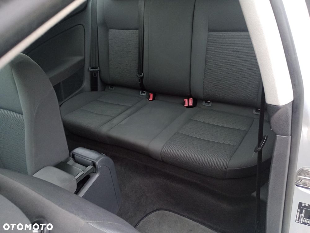 Volkswagen Golf 1.9 TDI Q-Line - 7
