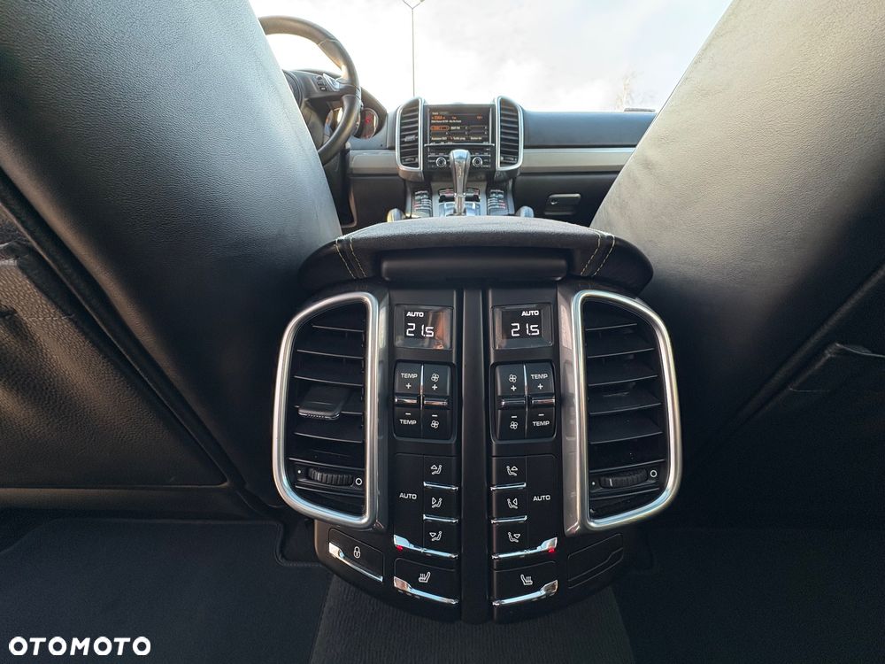 Porsche Cayenne GTS Tiptronic S - 14
