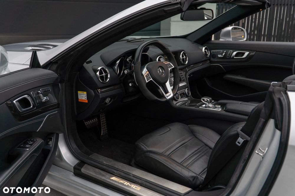 Mercedes-Benz SL 63 AMG - 19
