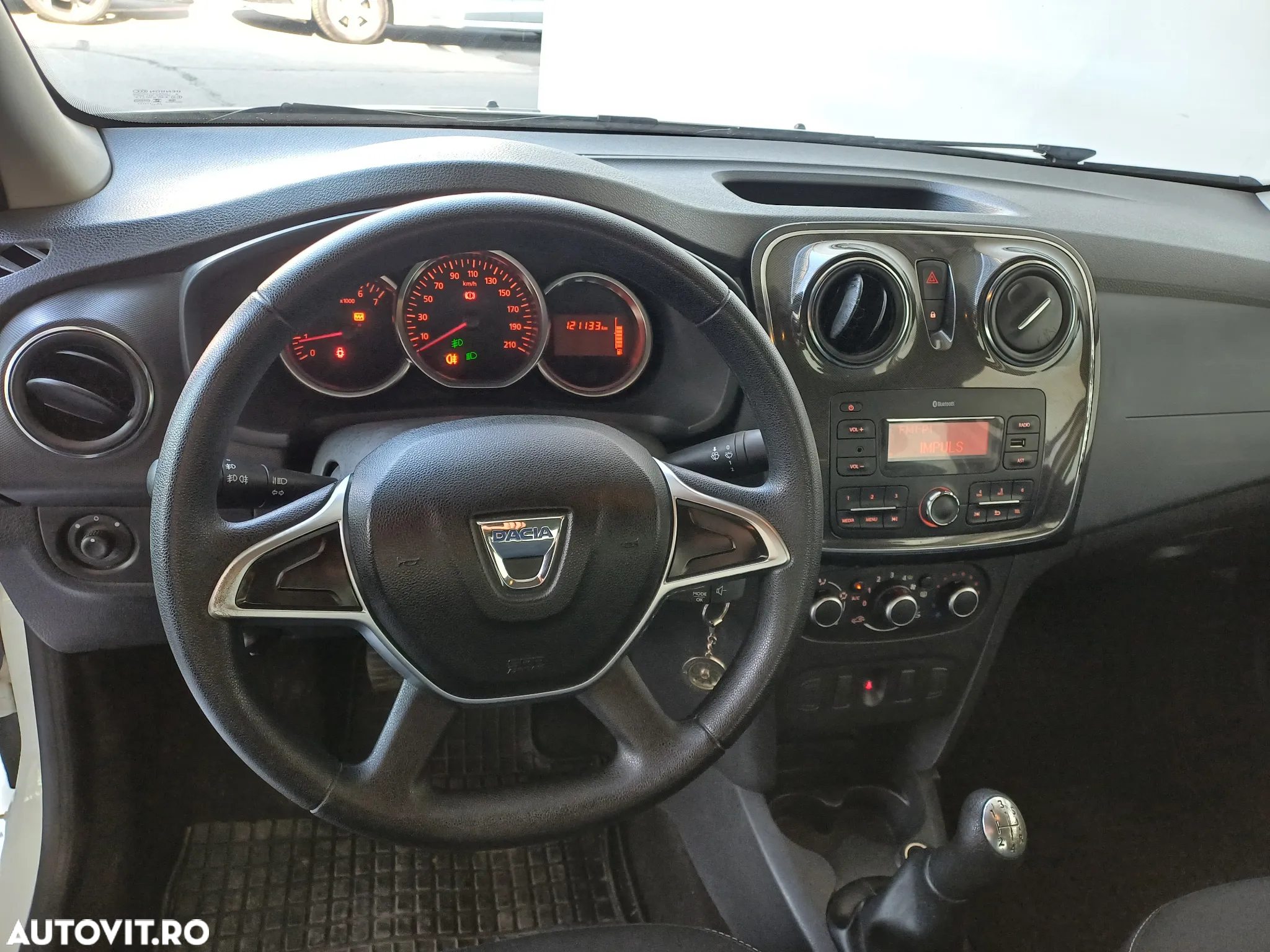 Dacia Logan 1.5 Blue dCi Laureate - 6