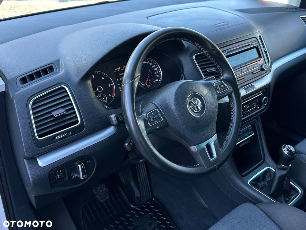 Volkswagen Sharan 2.0 TDI DPF Trendline - 14