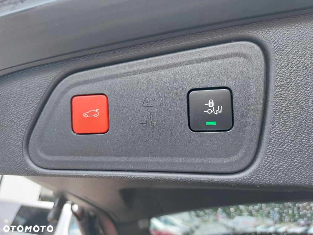 Peugeot 3008 1.2 PureTech Allure Pack S&S EAT8 - 11