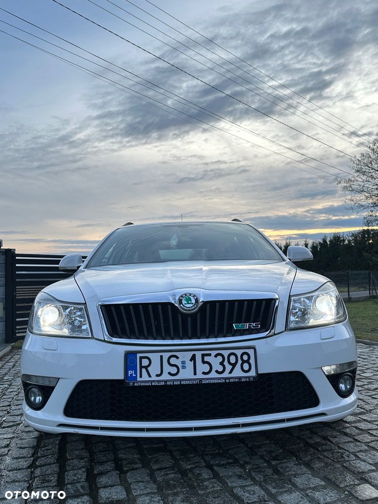 Skoda Octavia 2.0 TSI RS - 7