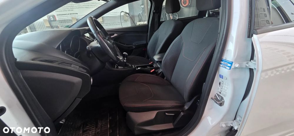 Ford Focus 1.5 EcoBoost STart-Stopp-System ST-LINE - 26