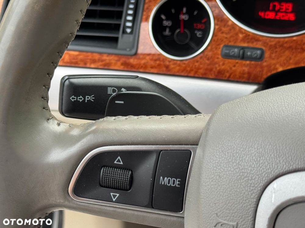 Audi A8 4.2 TDI DPF Quattro - 18