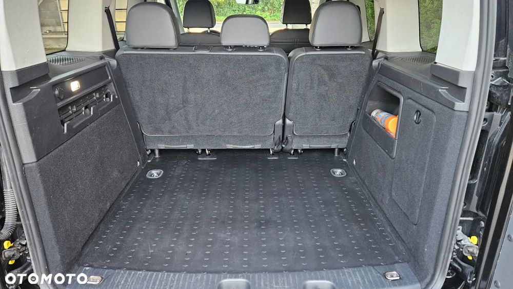 Volkswagen Caddy 2.0 TDI DSG - 17