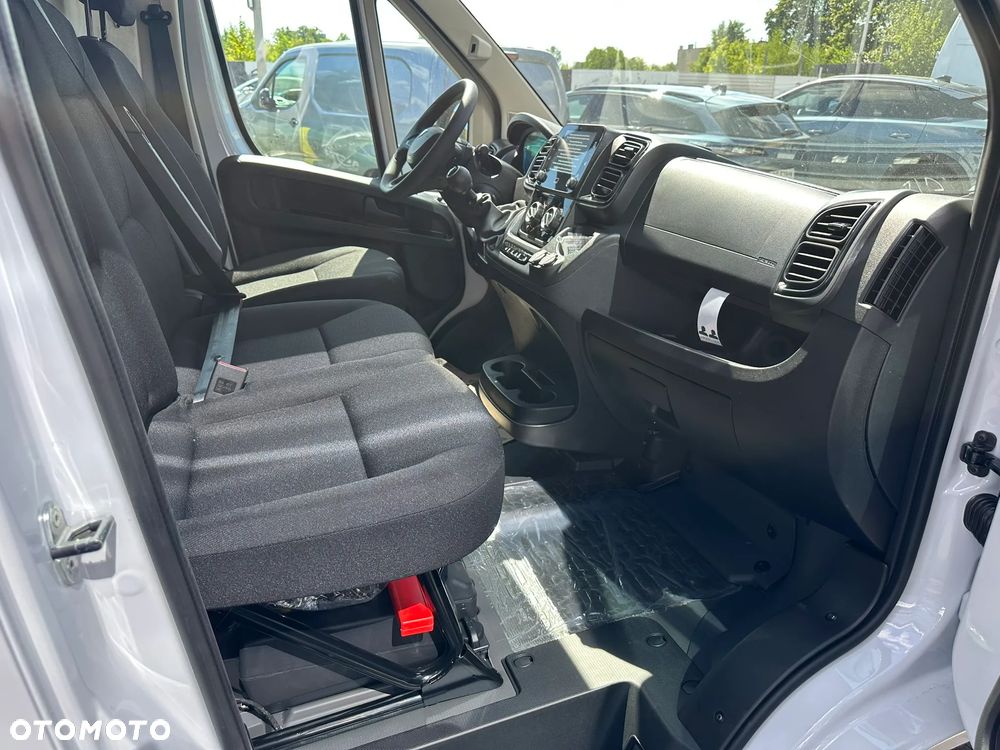 Peugeot Boxer Furgon L4H2 3.5T Heavy Diesel 2.2 140 KM Manua - 9