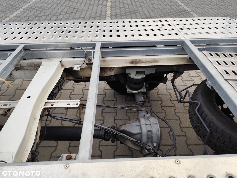 Volkswagen Crafter - 10