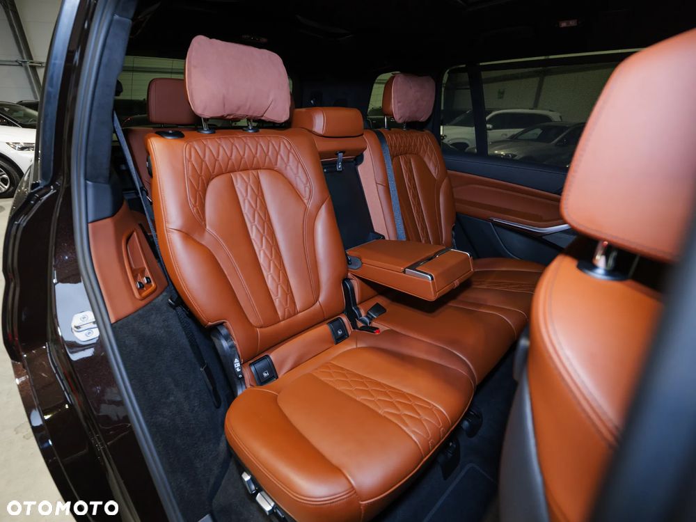 BMW X7 xDrive40d mHEV - 19