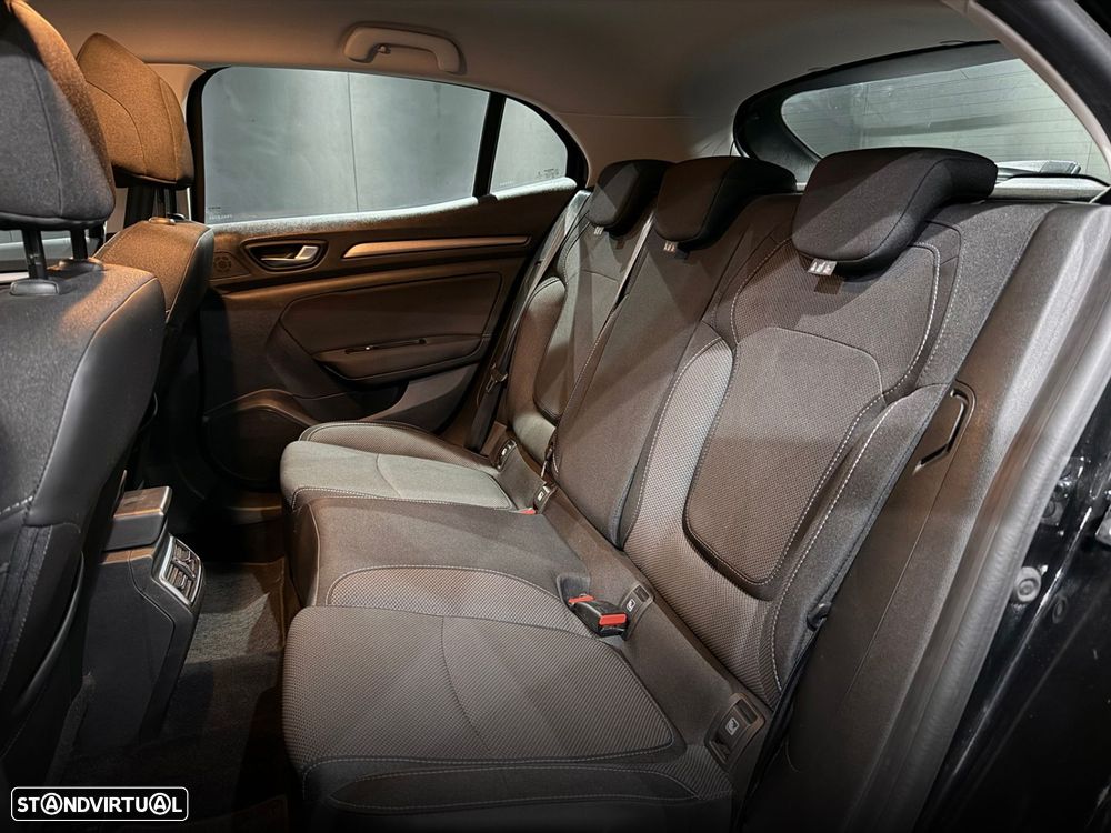 Renault Mégane 1.5 Blue dCi Intens - 27