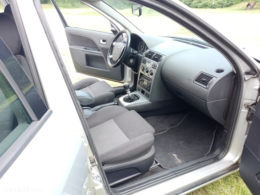 Ford Mondeo - 11