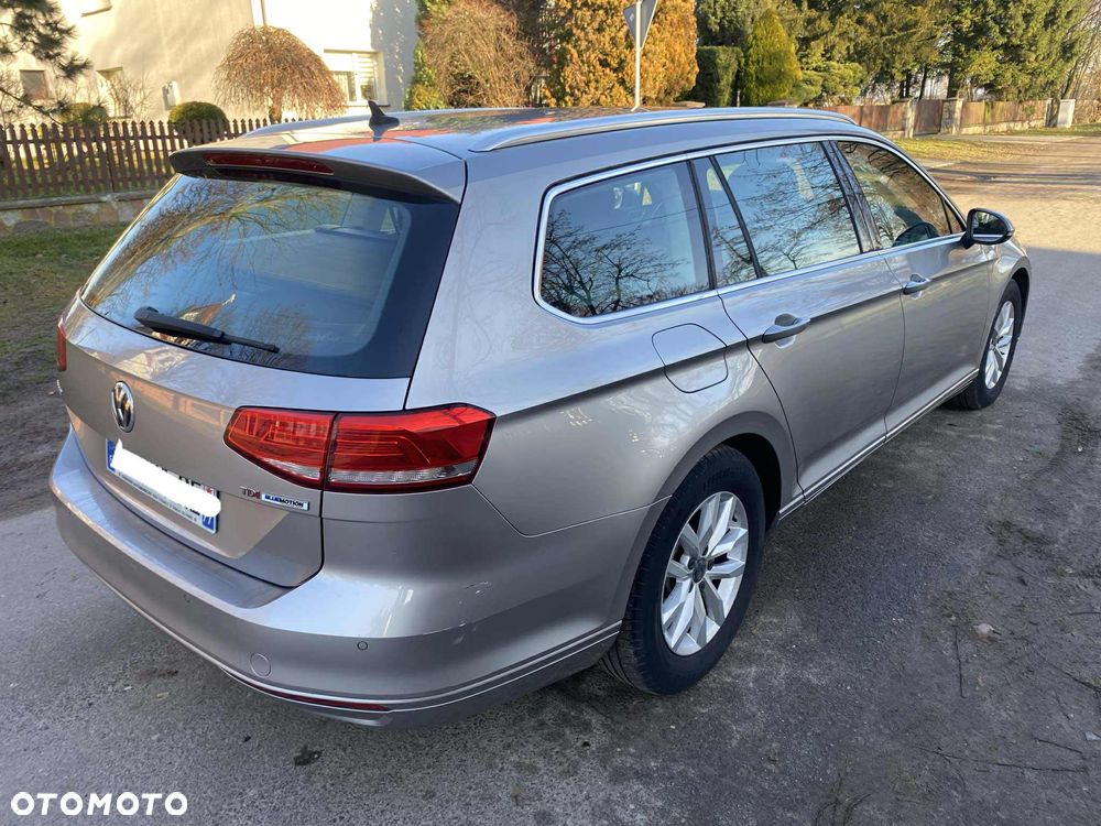 Volkswagen Passat Variant - 7