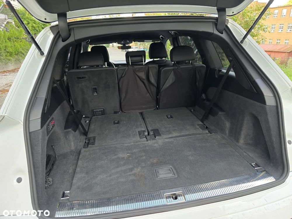 Audi Q7 - 8