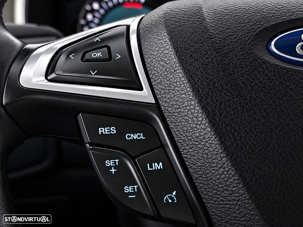 Ford S-Max 2.5 FHEV Titanium - 29