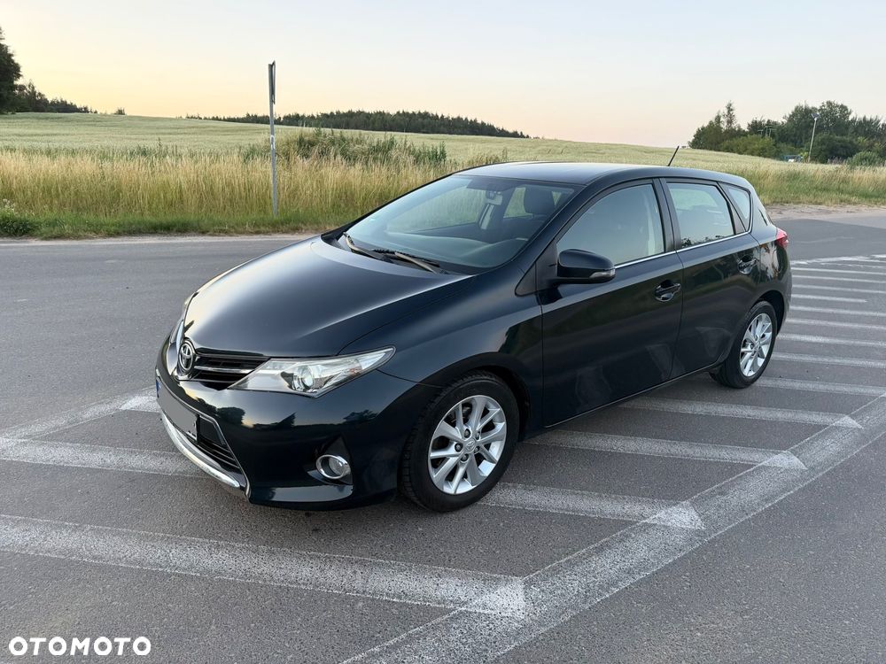 Toyota Auris 2.0 D-4D Dynamic - 8