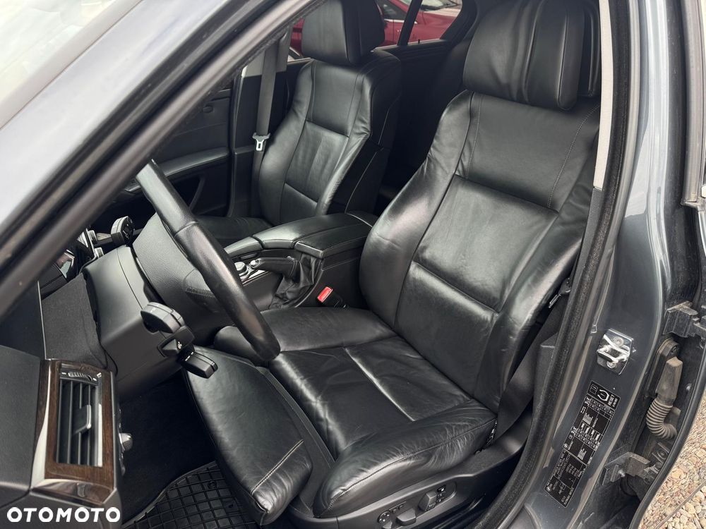 BMW Seria 5 520d Edition Exclusive - 12