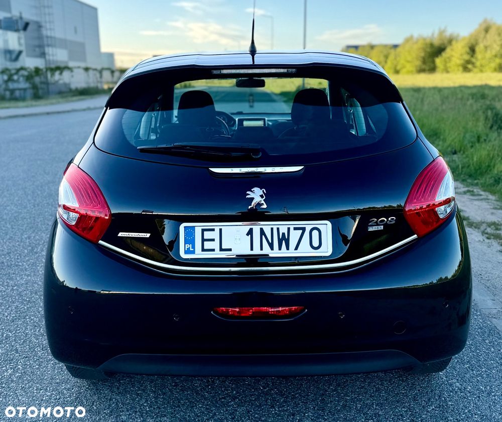 Peugeot 208 - 3