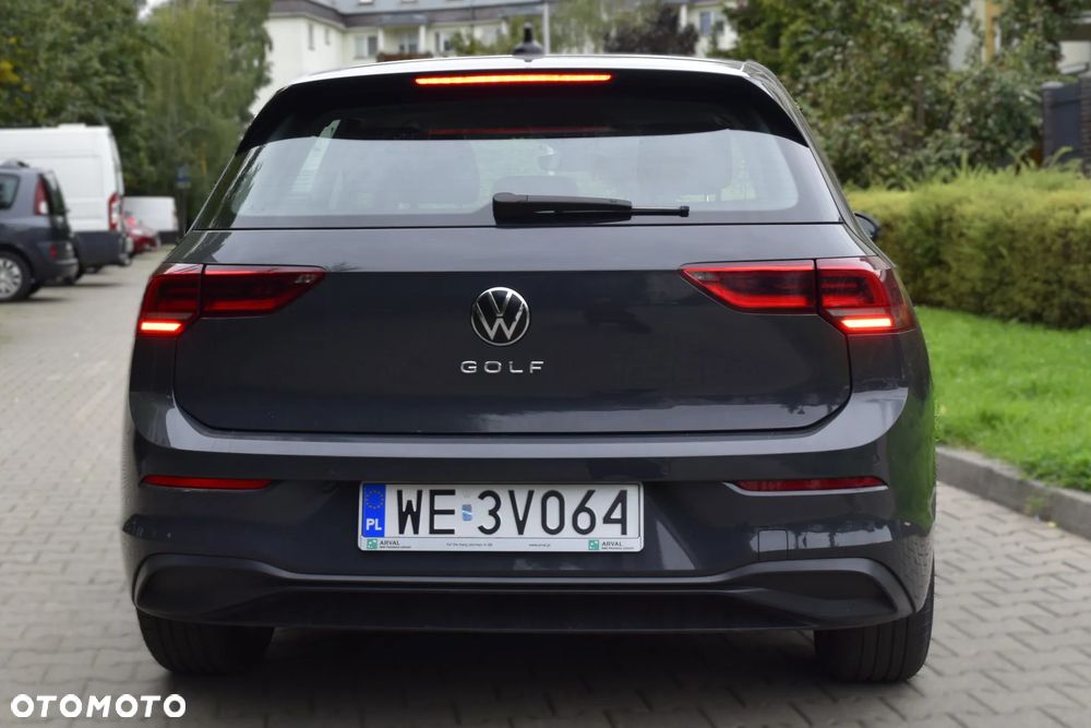 Volkswagen Golf - 6