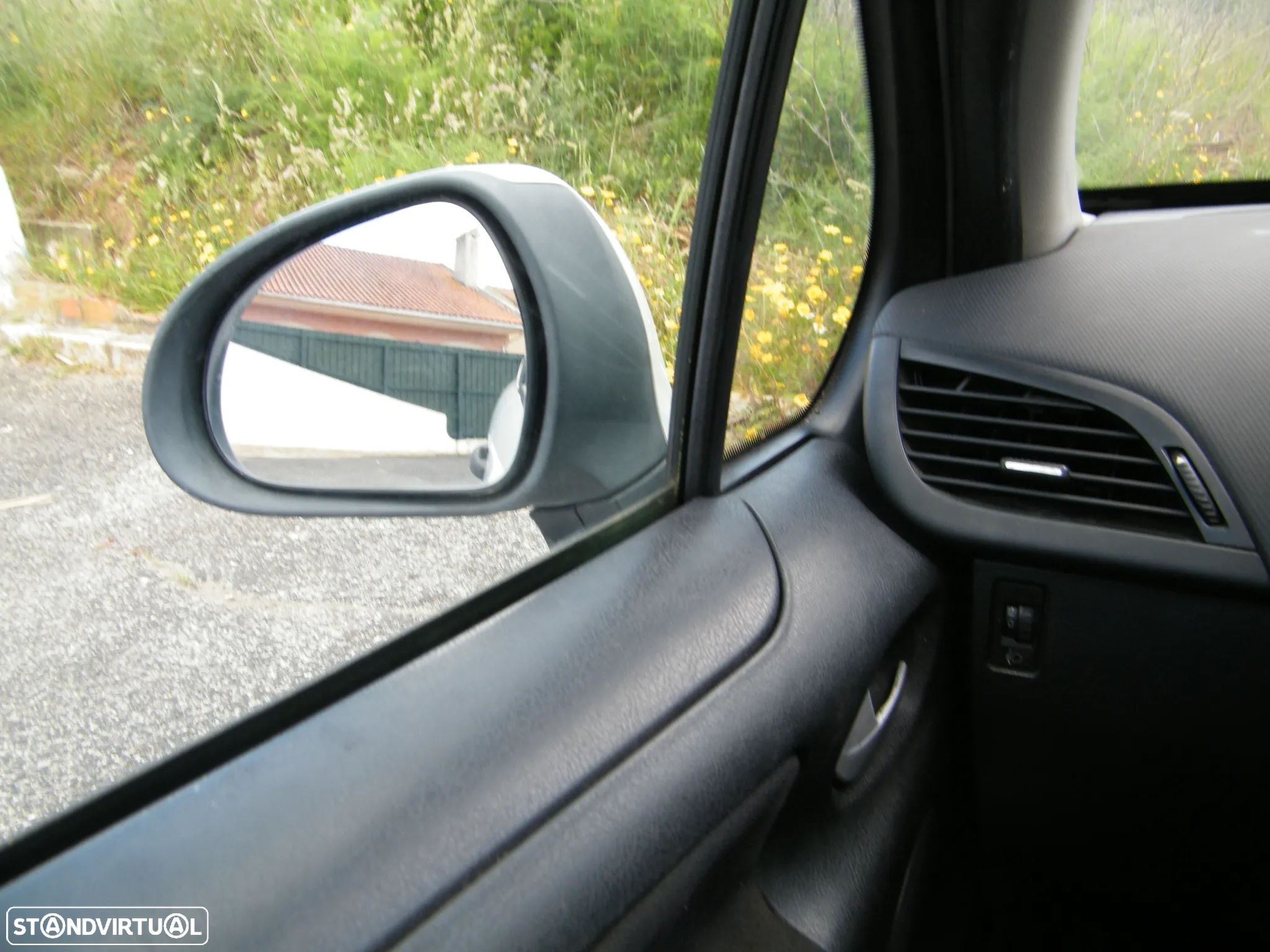 Peugeot 207 1.4 HDi SE Sportium - 8
