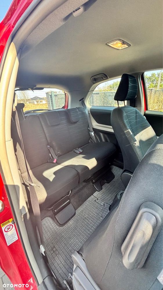 Toyota Yaris - 8