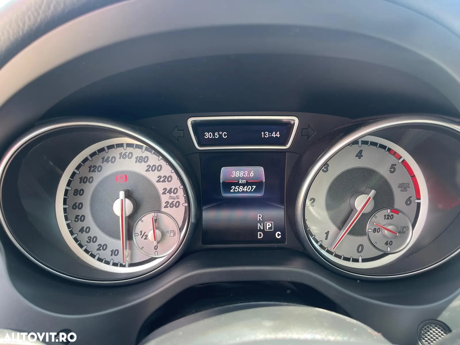 Mercedes-Benz GLA 200 d 4MATIC Aut. - 7