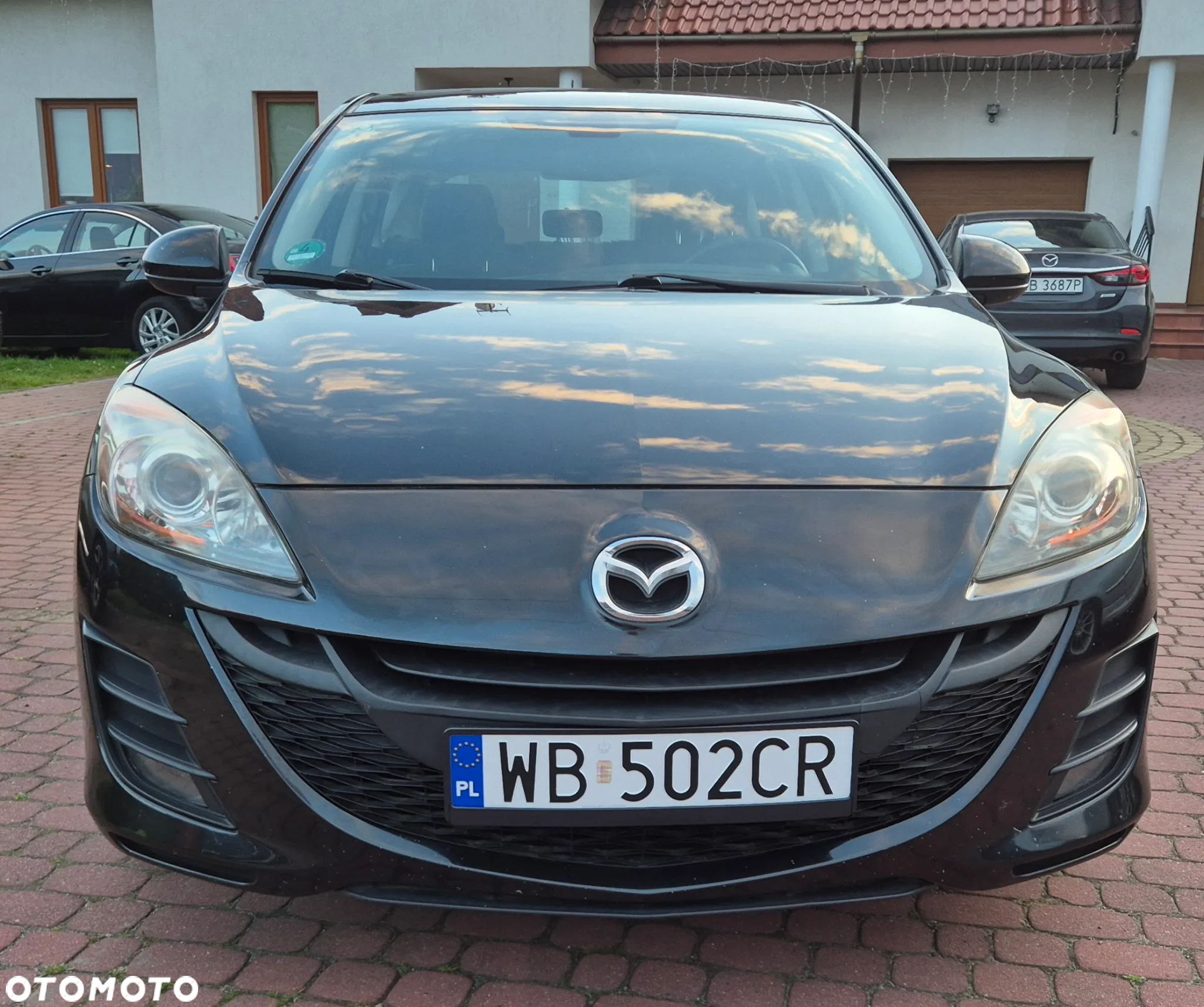 Mazda 3 1.6 Active + - 5