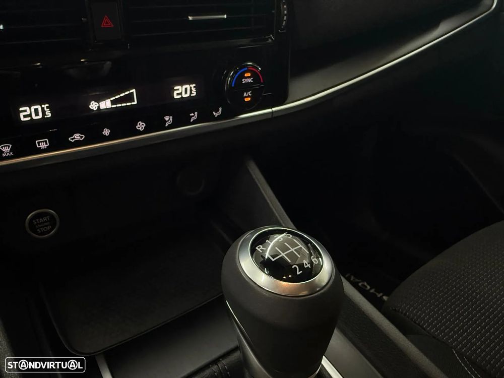 Nissan Qashqai 1.3 DIG-T Engage - 24