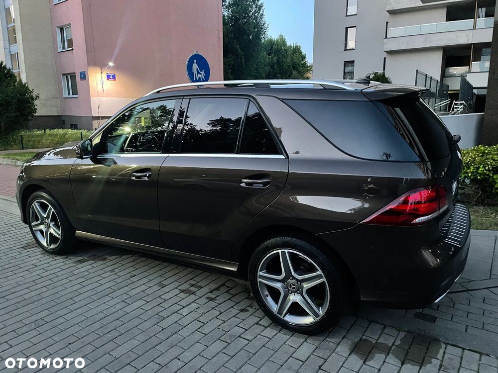 Mercedes-Benz GLE 250 d 4-Matic - 3