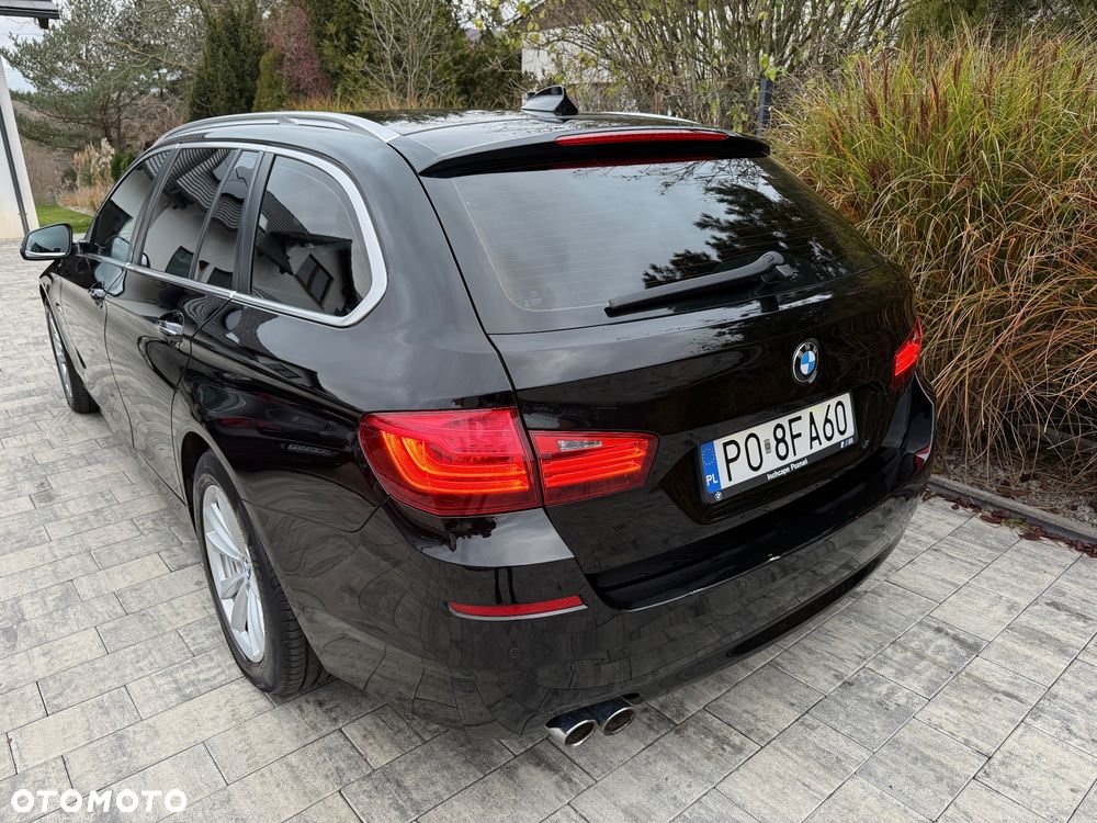 BMW Seria 5 525d xDrive - 6