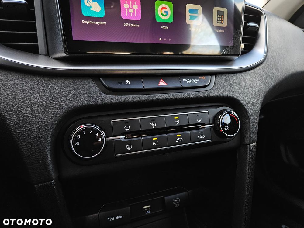 Kia Ceed 1.5 T-GDI S - 32