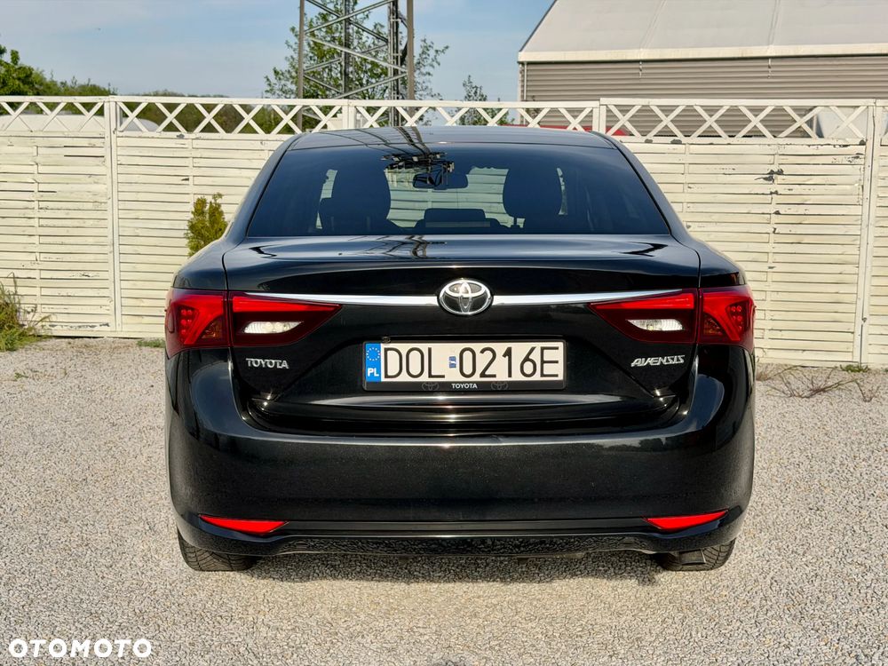 Toyota Avensis 2.0 D-4D Premium - 25
