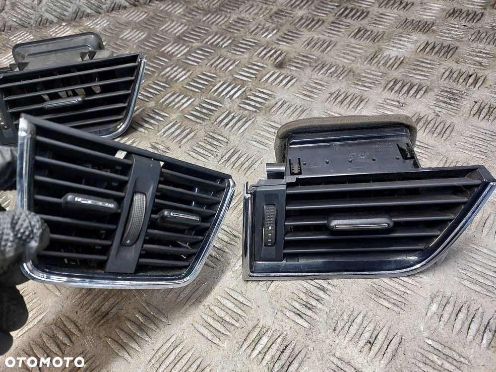 KRATKA NAWIEWU ŚRODKOWA SKODA OCTAVIA III 5E0820951C 5E0319203C 5E0819701E - 2