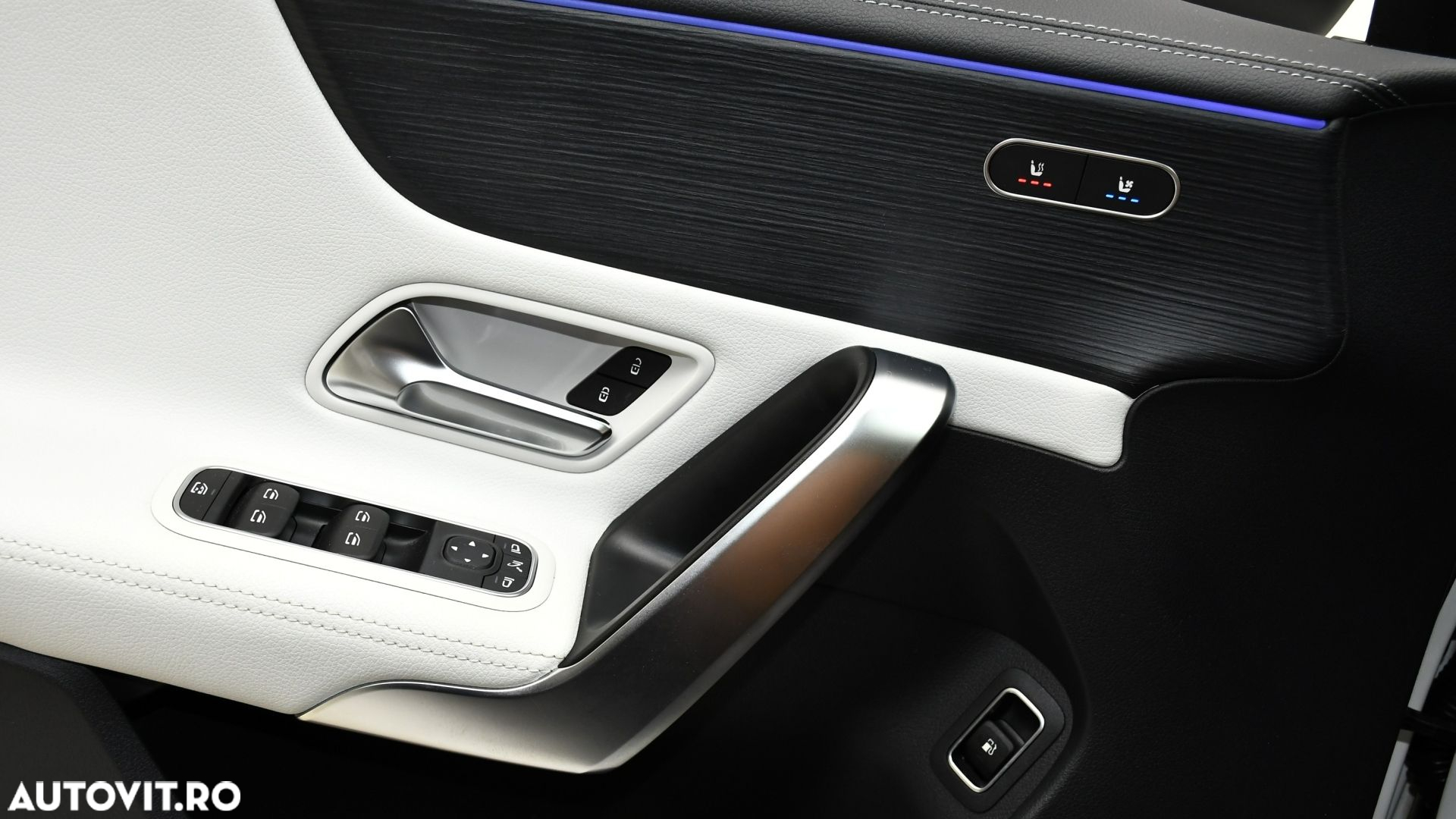 Mercedes-Benz CLA 250 e 8G-DCT AMG Line - 27