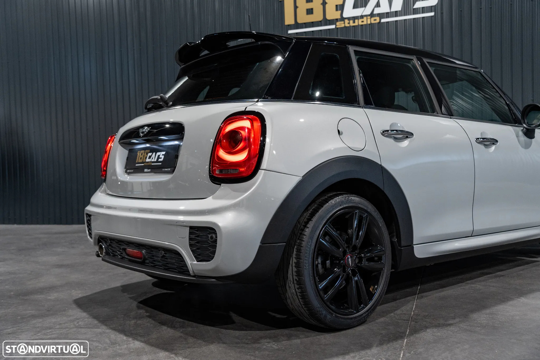 MINI 5 Portas Cooper D Auto - 51