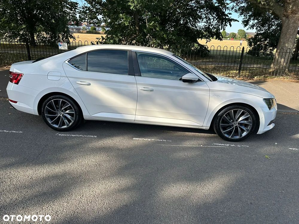Skoda Superb 2.0 TDI L&K - 7