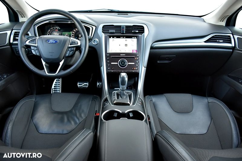 Ford Mondeo 2.0 TDCi Powershift AWD Business - 4