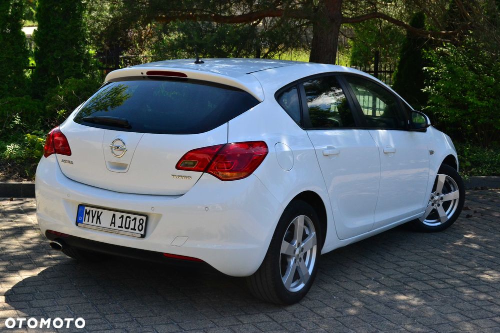 Opel Astra - 4
