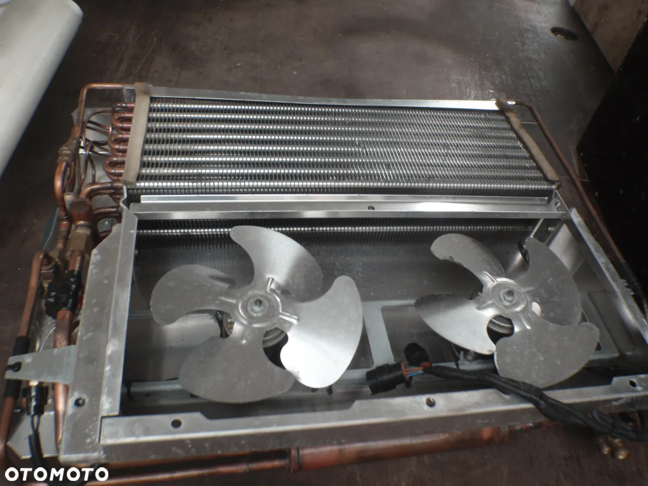 chłodnica wentylator klimatyzacja klima zawór parownik zewnętrzna blaszak kontener izoterma hwasuhg r-404a ht 050 rt jak nowe - 23