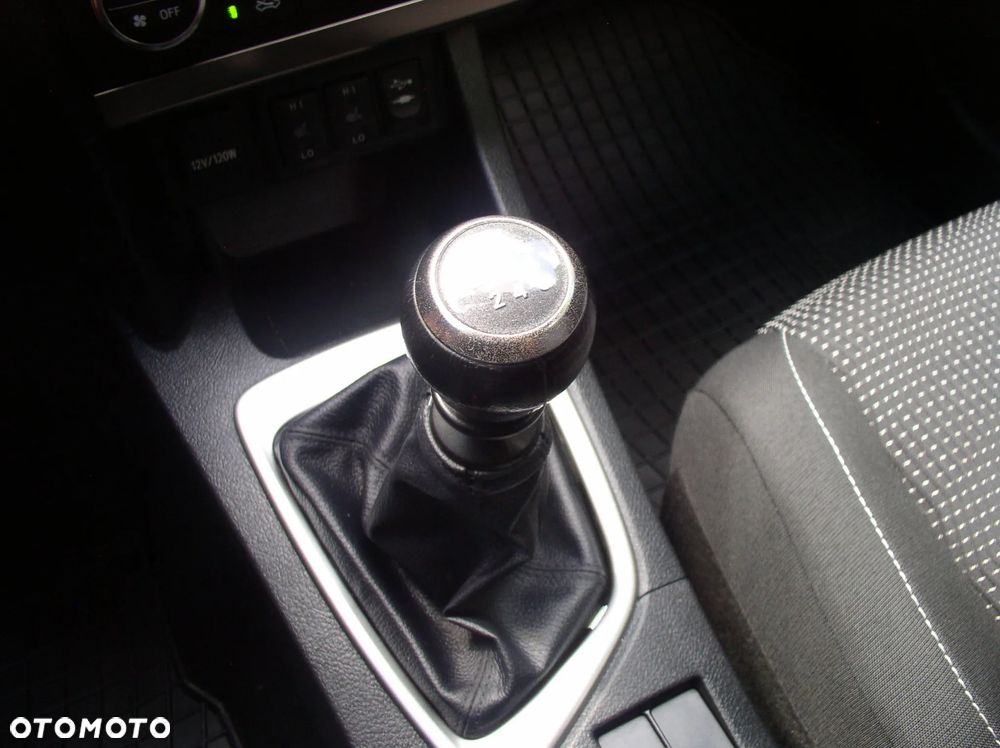 Toyota Auris 1.6 Valvematic Executive - 27