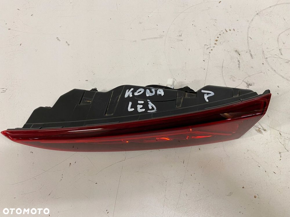 HYUNDAI KONA LAMPA LED PRAWA TYŁ TYLNA W KLAPE - 3