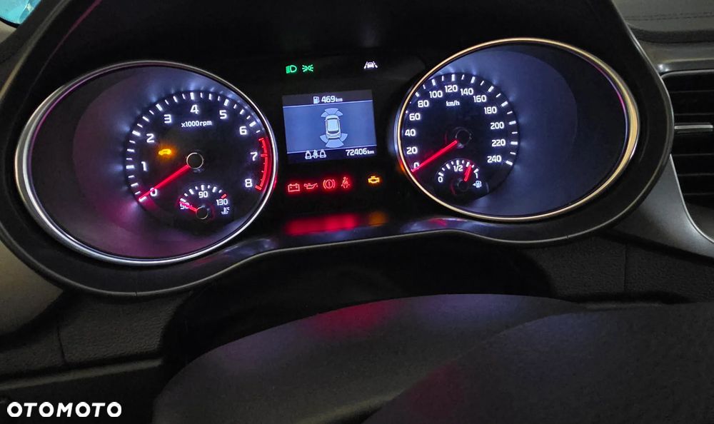 Kia XCeed - 13