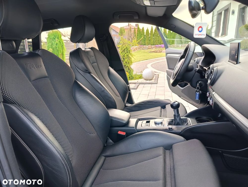 Audi A3 Sportback 2.0 TDI S line Sportpaket - 34