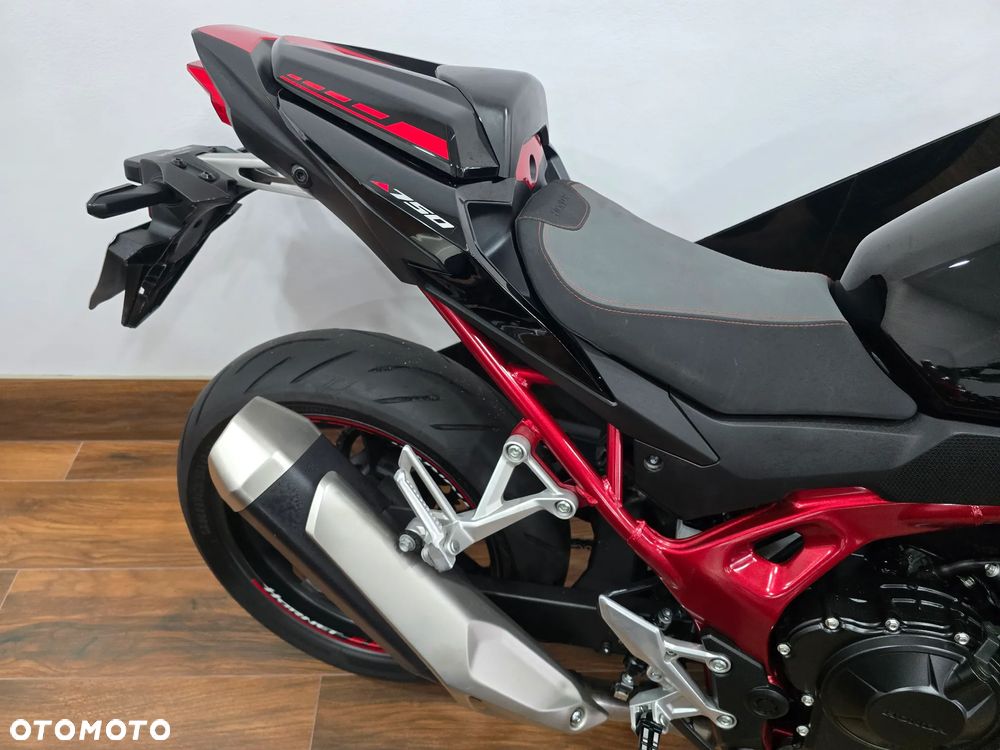 Honda Hornet - 23