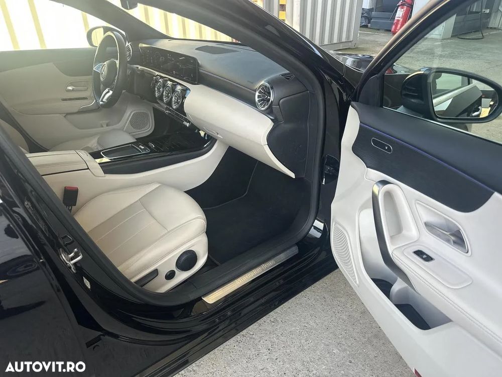 Mercedes-Benz A - 14