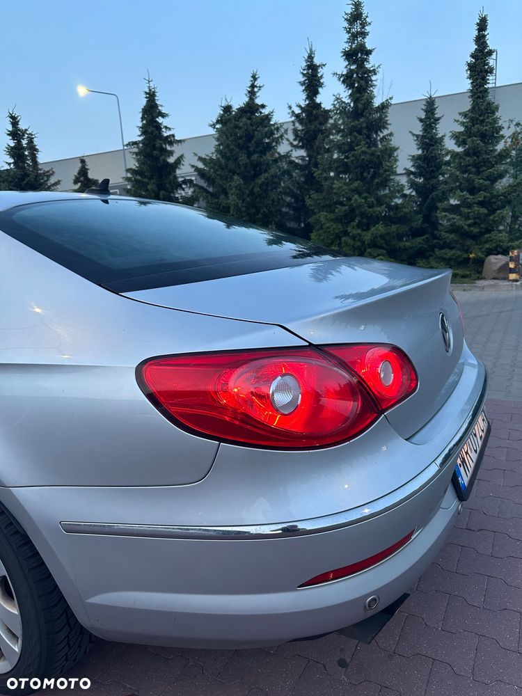 Volkswagen Passat CC - 16