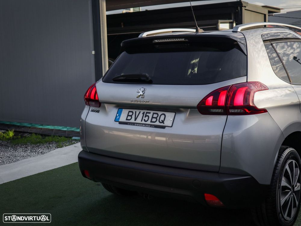 Peugeot 2008 1.6 BlueHDi Style - 8