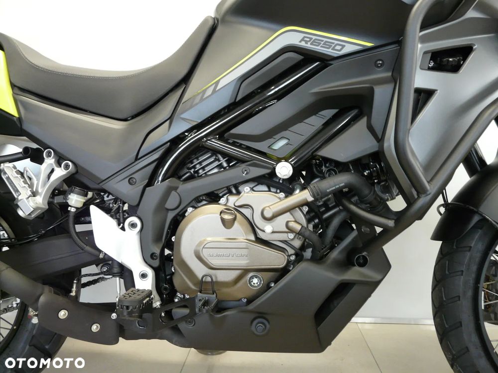 QJMOTOR SVT 650X - 8