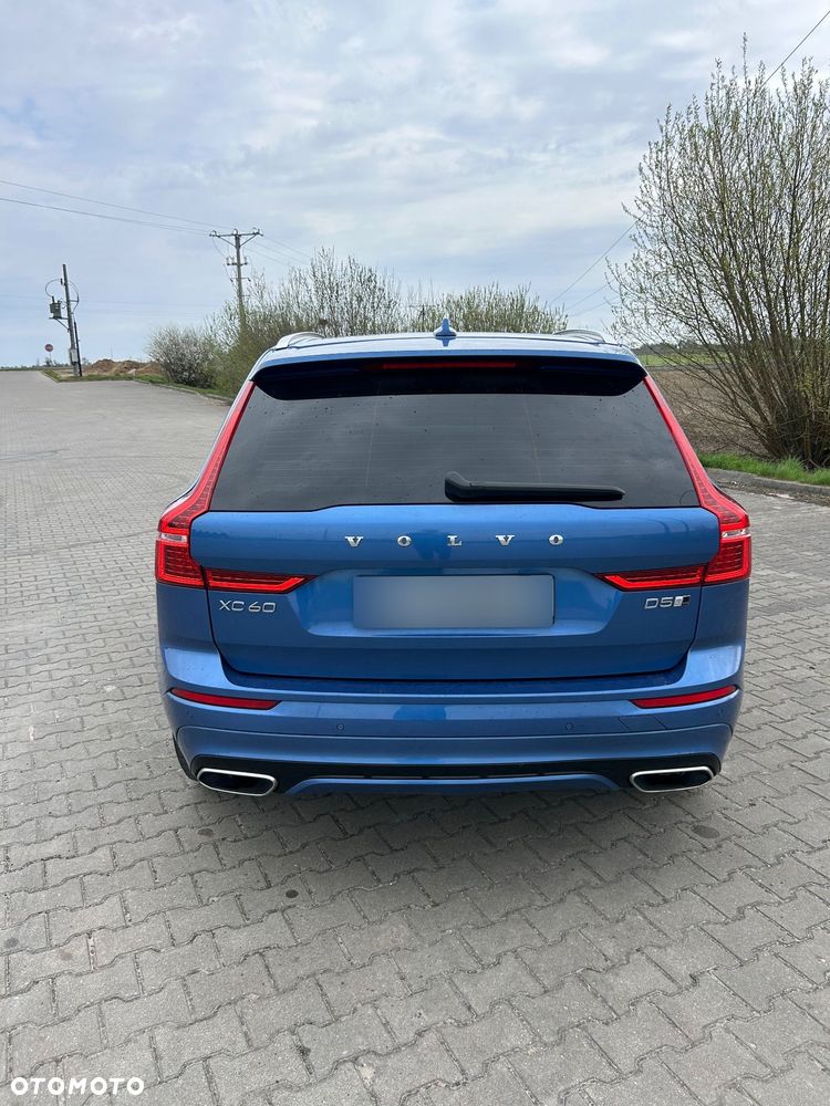 Volvo XC 60 D5 SCR AWD R-Design - 6
